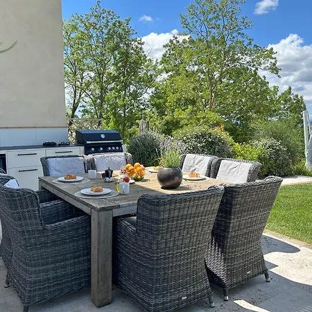 شقة Ciliegino Apartment, Pool, Landscape View, Montaione, Toscana *