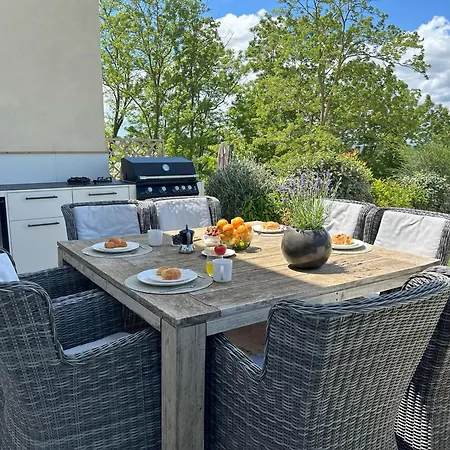 Ciliegino Apartment, Pool, Landscape View, Montaione, Toscana مونتايون