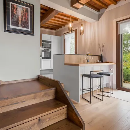 Ciliegino Apartment, Pool, Landscape View, Montaione, Toscana مونتايون
