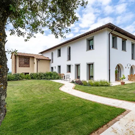 Ciliegino Apartment, Pool, Landscape View, Montaione, Toscana شقة *